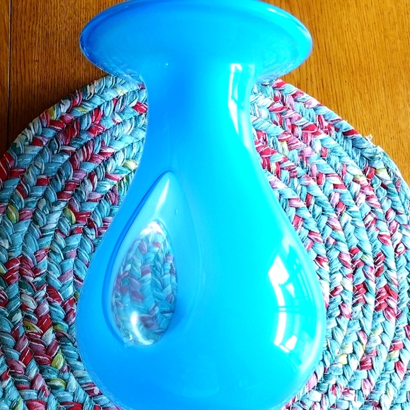 Art Glass Sky Blue Vase Peek a Boo Style by Gorgeous Designs China - Picture 8 of 9